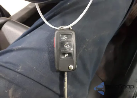 2010 Volkswagen Jetta Limited Edition из США, поврежденный, VIN 3VWRX7AJ5AM104045